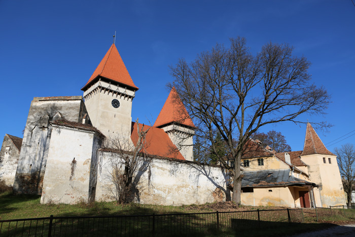 Iglesia fortificada de Dealu Frumos